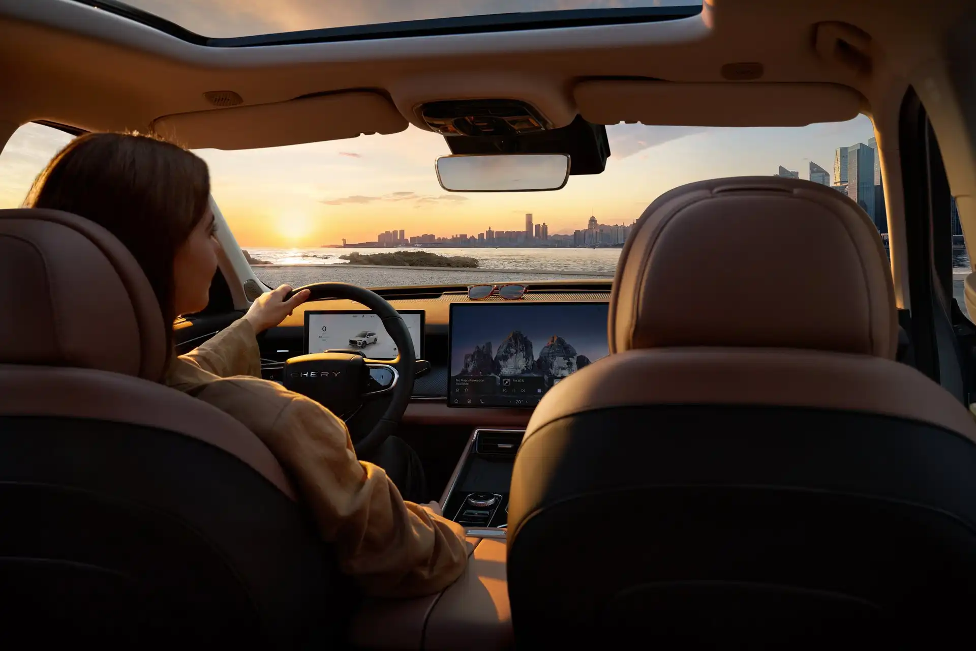 tiggo-9-phev-interior-sunset-cheryromania